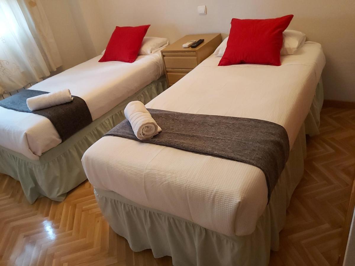 Chalet Avila Rooms Madrid Eksteriør bilde